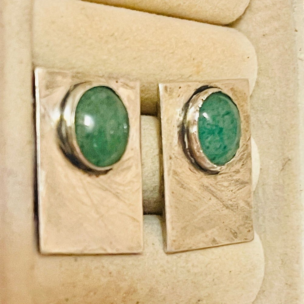 VTG SOUTHWEST STERLING AVENTURINE OR CHRYSOPRASE
EARRINGS